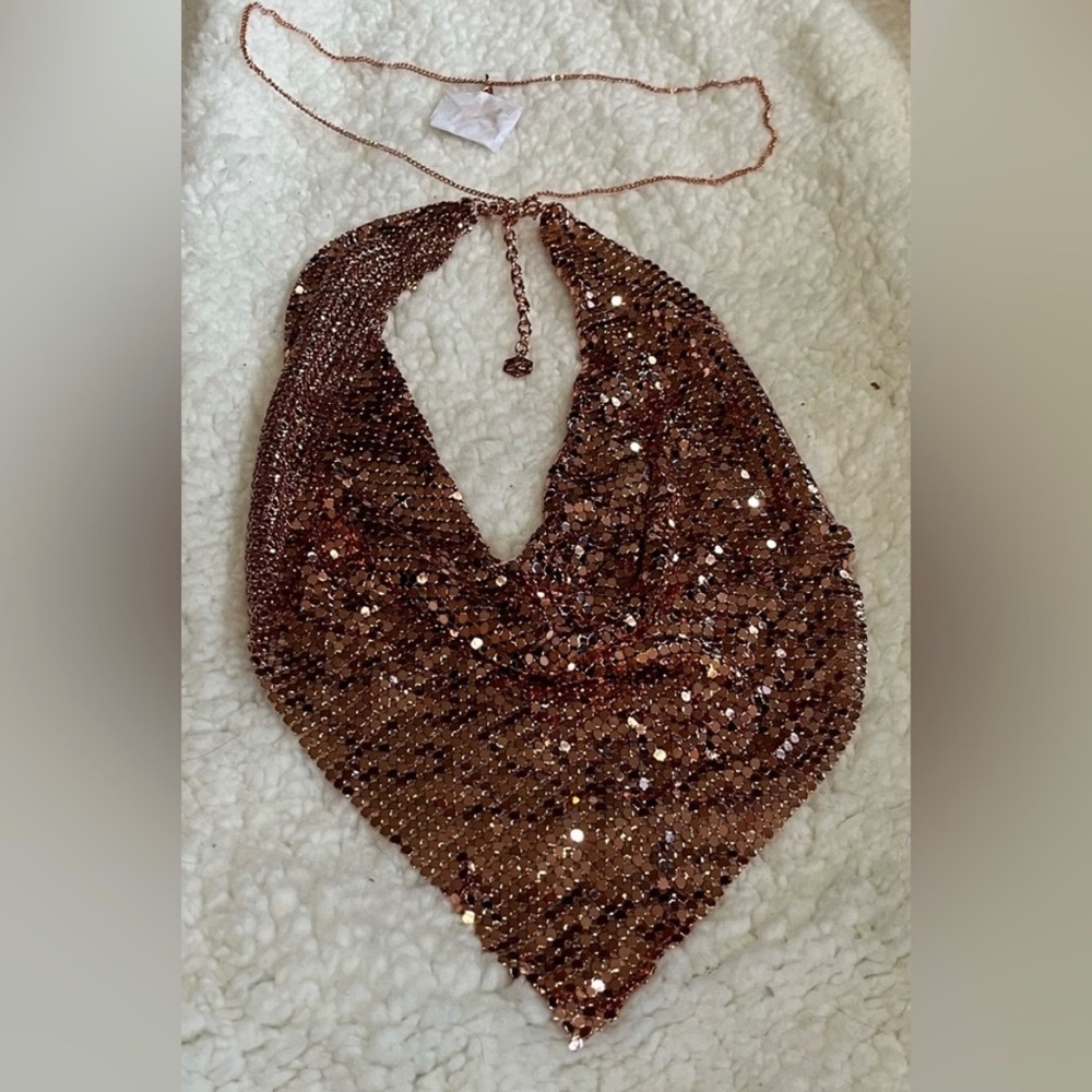 Gold tone metallic scarf style necklace by Paula Abdul. 2 necklaces in one VTG